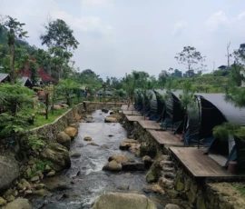 Lembah Daun Riverside